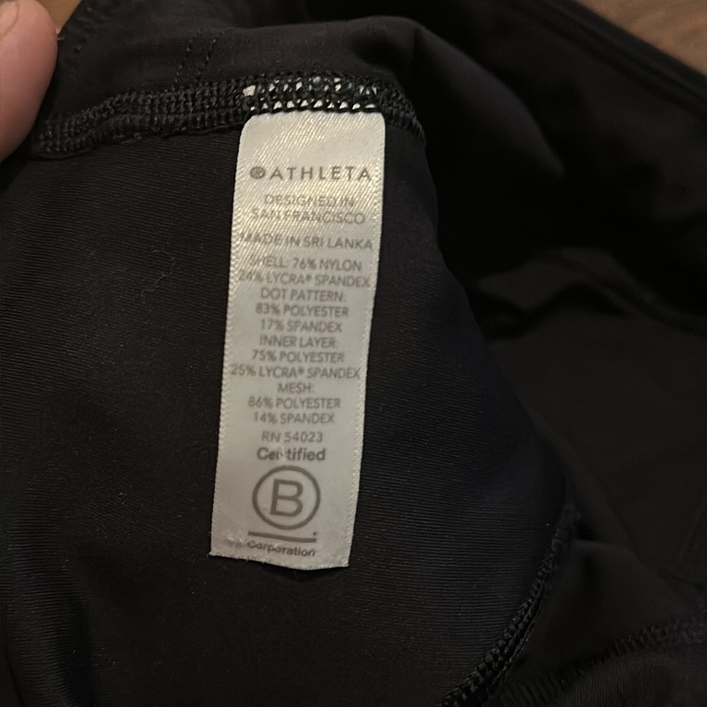 Athleta Ultimate Stash Pocket Laser Cut 7/8 Tights Size XXS Excellent Condition - Picture 12 of 16